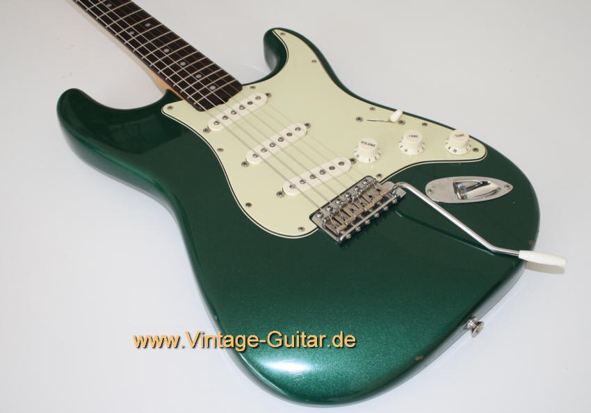 Fender Stratocaster 1962 Reissue green 2.jpg